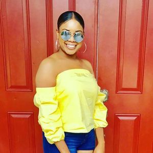 Meet your Posher, Daniella